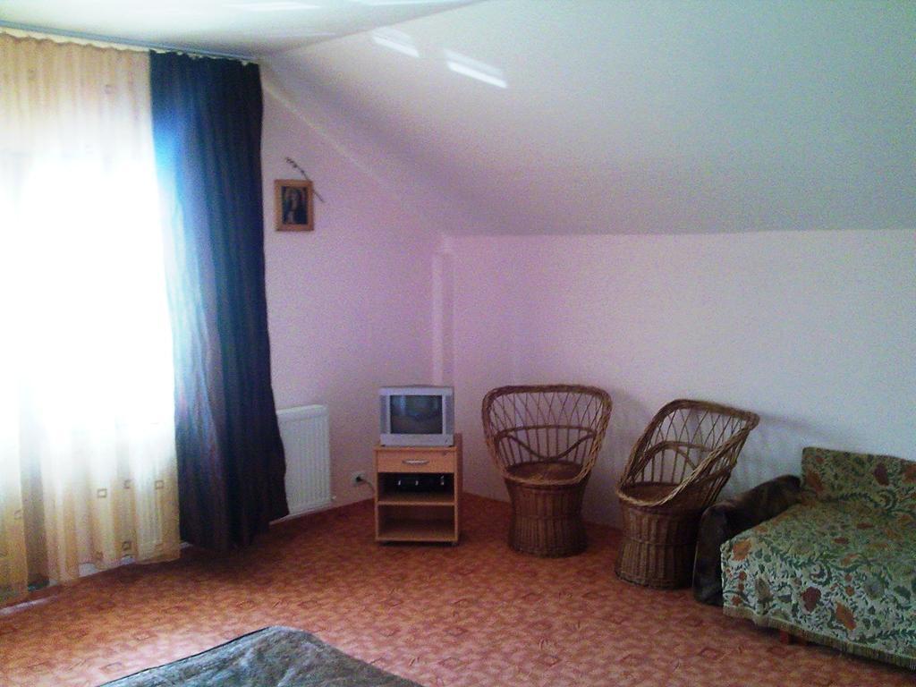 Hotel Casa Mora Sucevita Zimmer foto