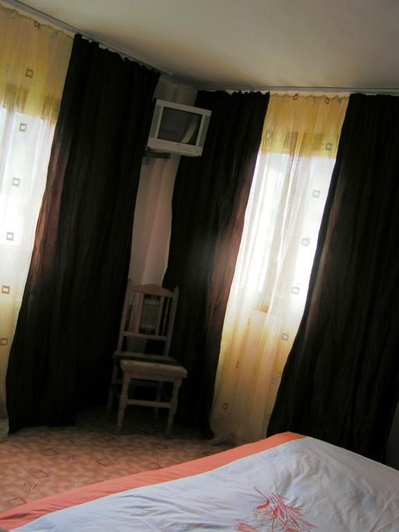 Hotel Casa Mora Sucevita Zimmer foto