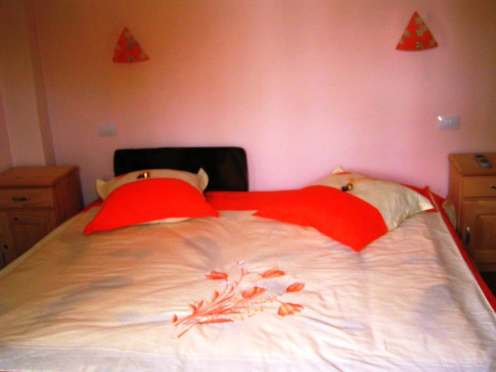 Hotel Casa Mora Sucevita Zimmer foto